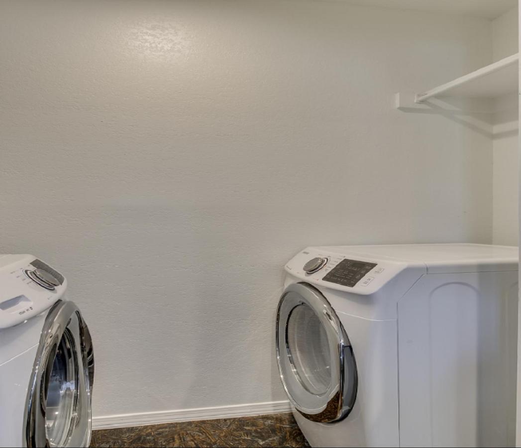 Evie'S Campus-Close 2 Bedroom Luxury オクラホマシティ エクステリア 写真