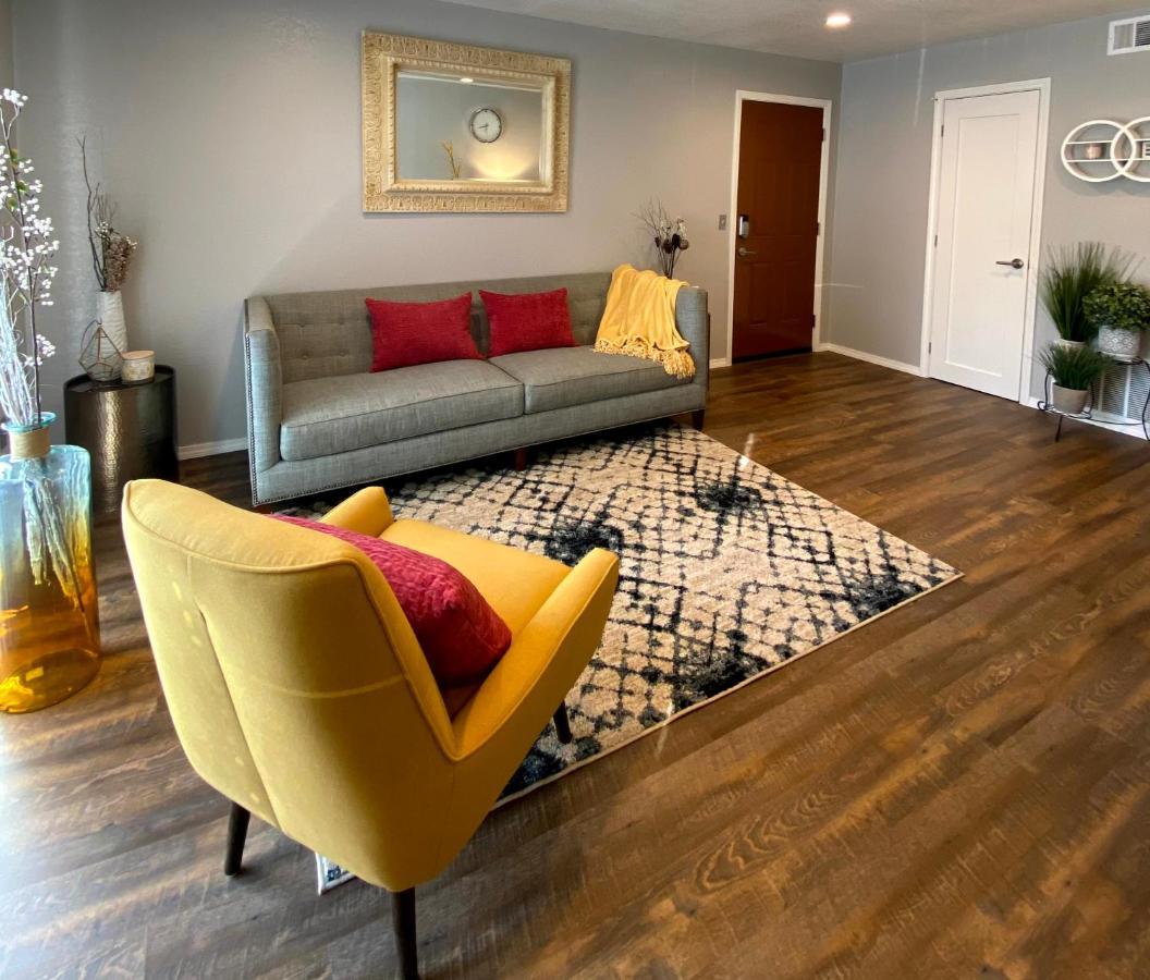 Evie'S Campus-Close 2 Bedroom Luxury オクラホマシティ エクステリア 写真