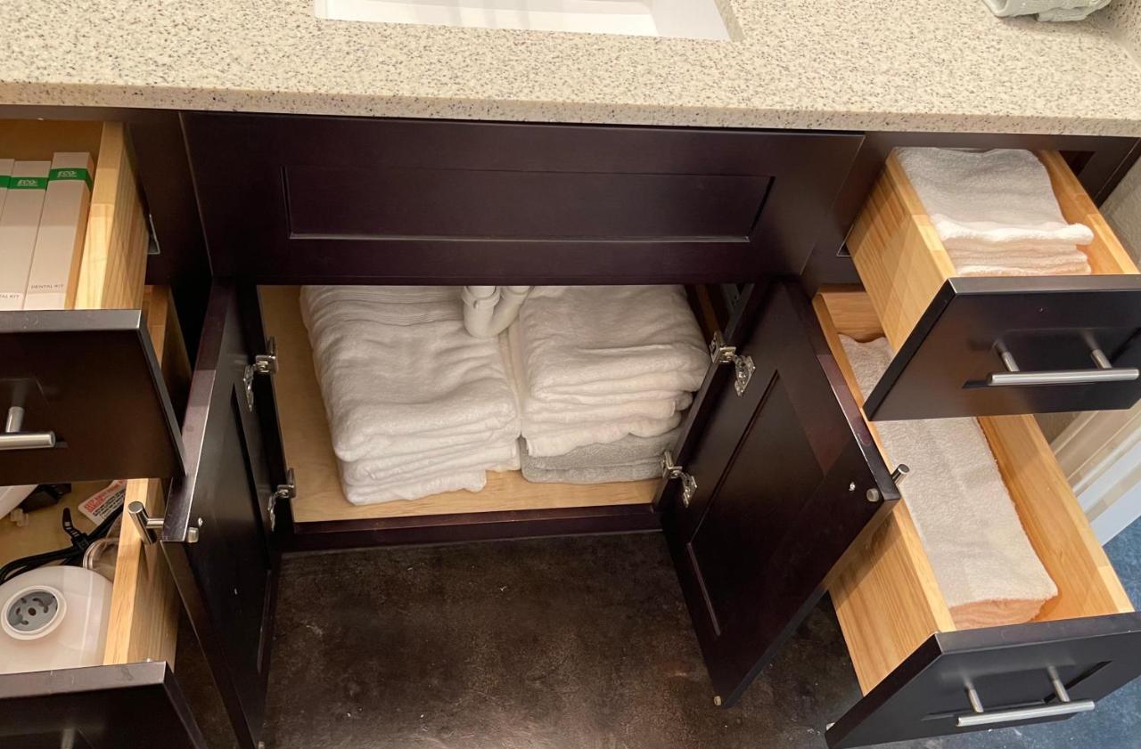 Evie'S Campus-Close 2 Bedroom Luxury オクラホマシティ エクステリア 写真